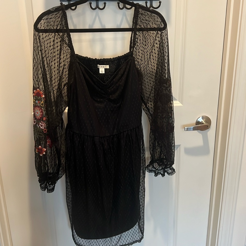 Miami Black Embroidered Dress (L)